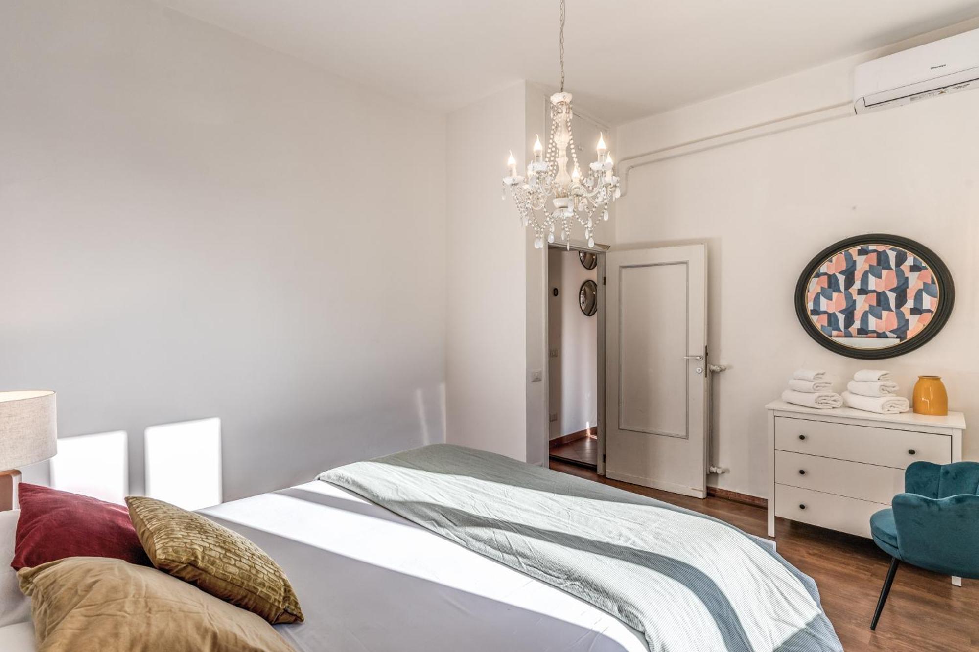 Aweshomeitaly - Spagna Glamour Life Penthouse Rom