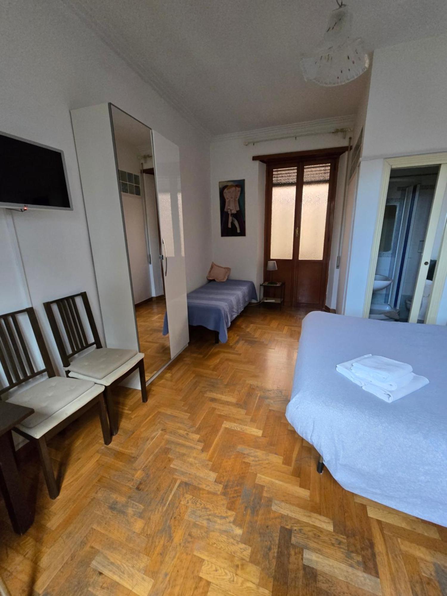 Esquilino Di Yan Gjestgiverier *
