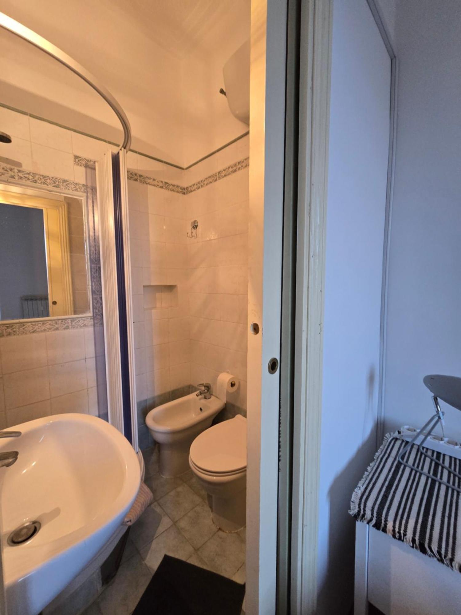 Esquilino Di Yan Gjestgiverier Roma
