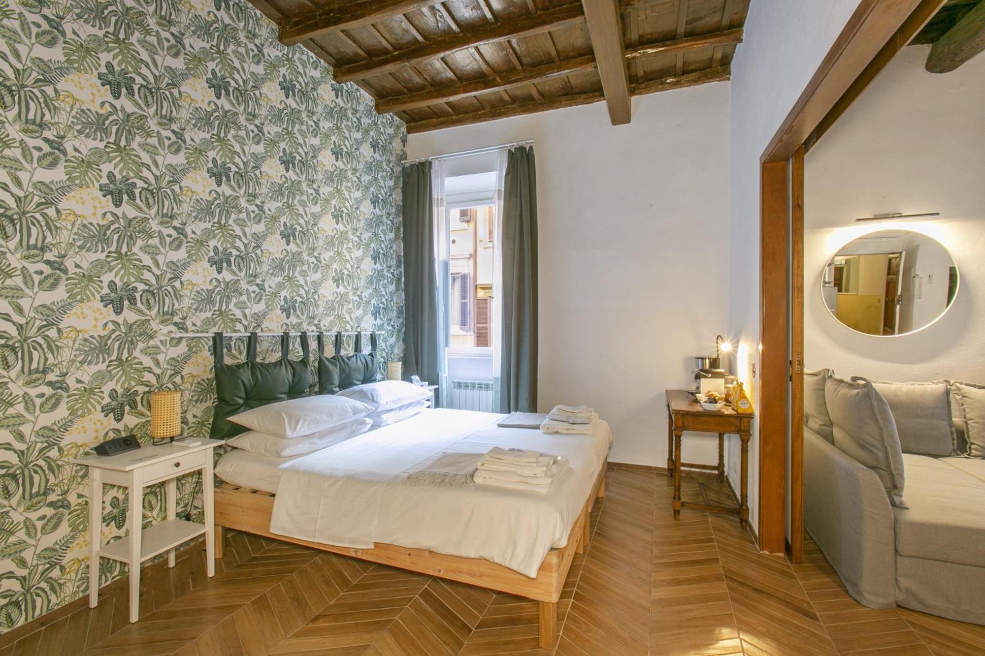 Apartment Trevi Little Palace #4 *