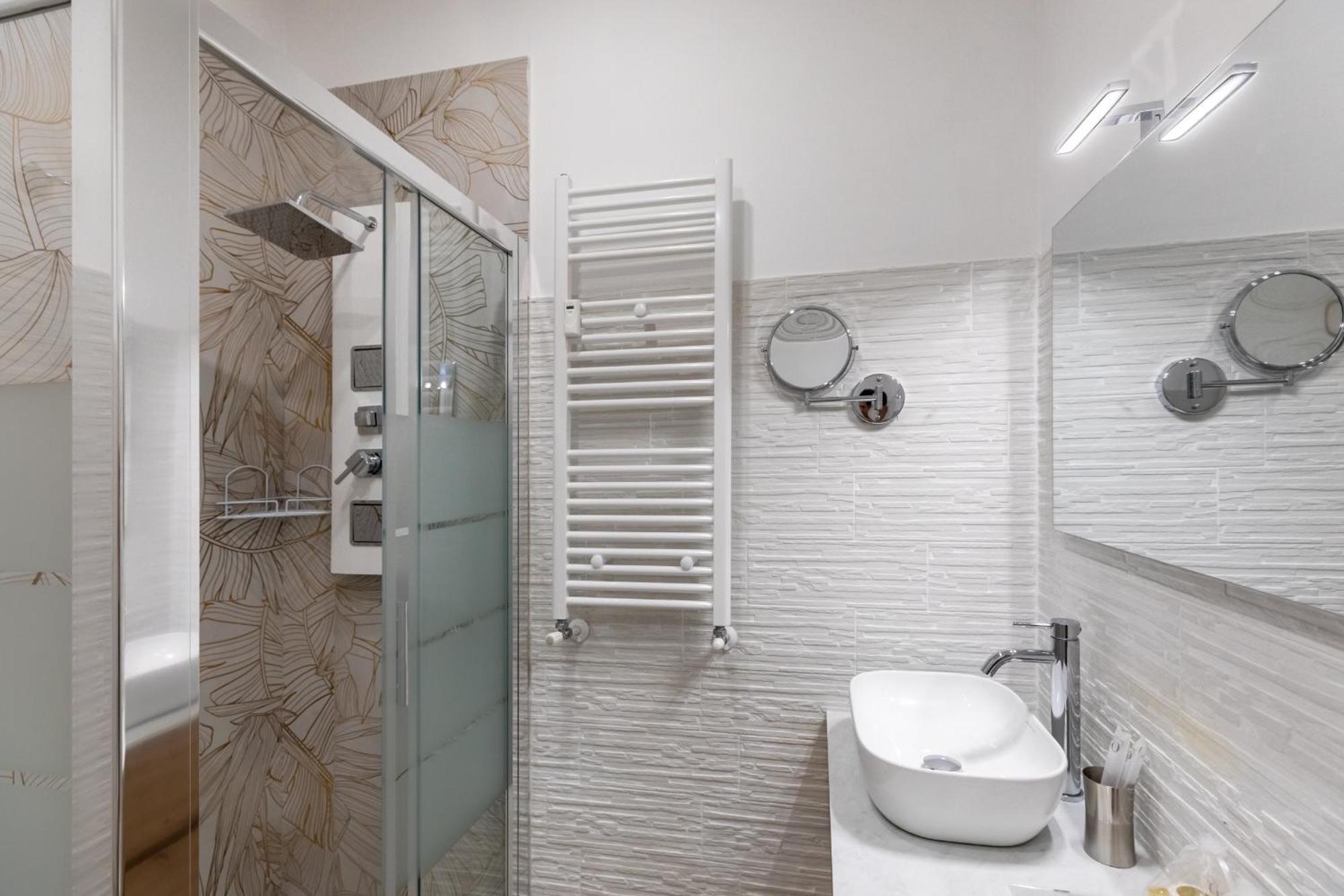 Gregorio Vii Luxury *