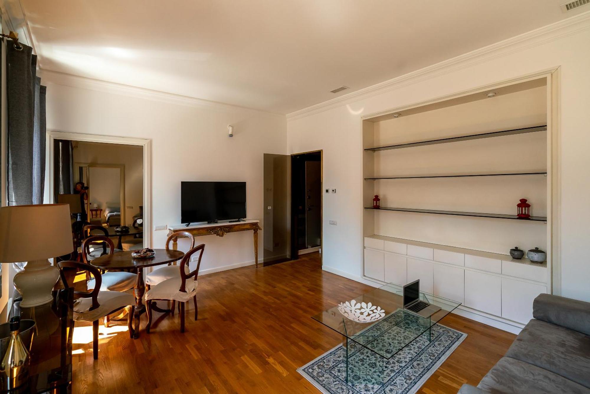 Casa Crispi 33 *