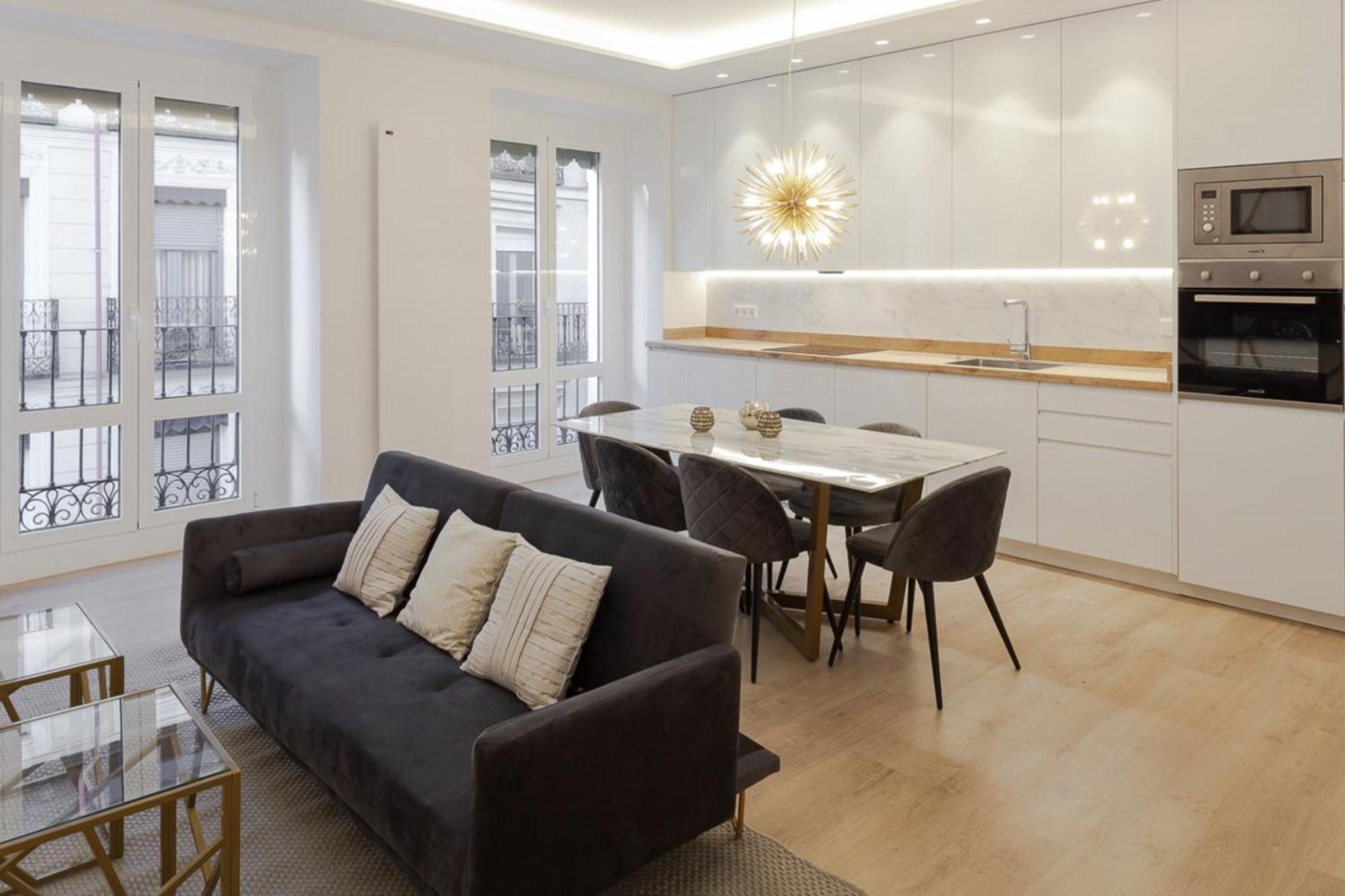Elegant Retreat In City Center Roma