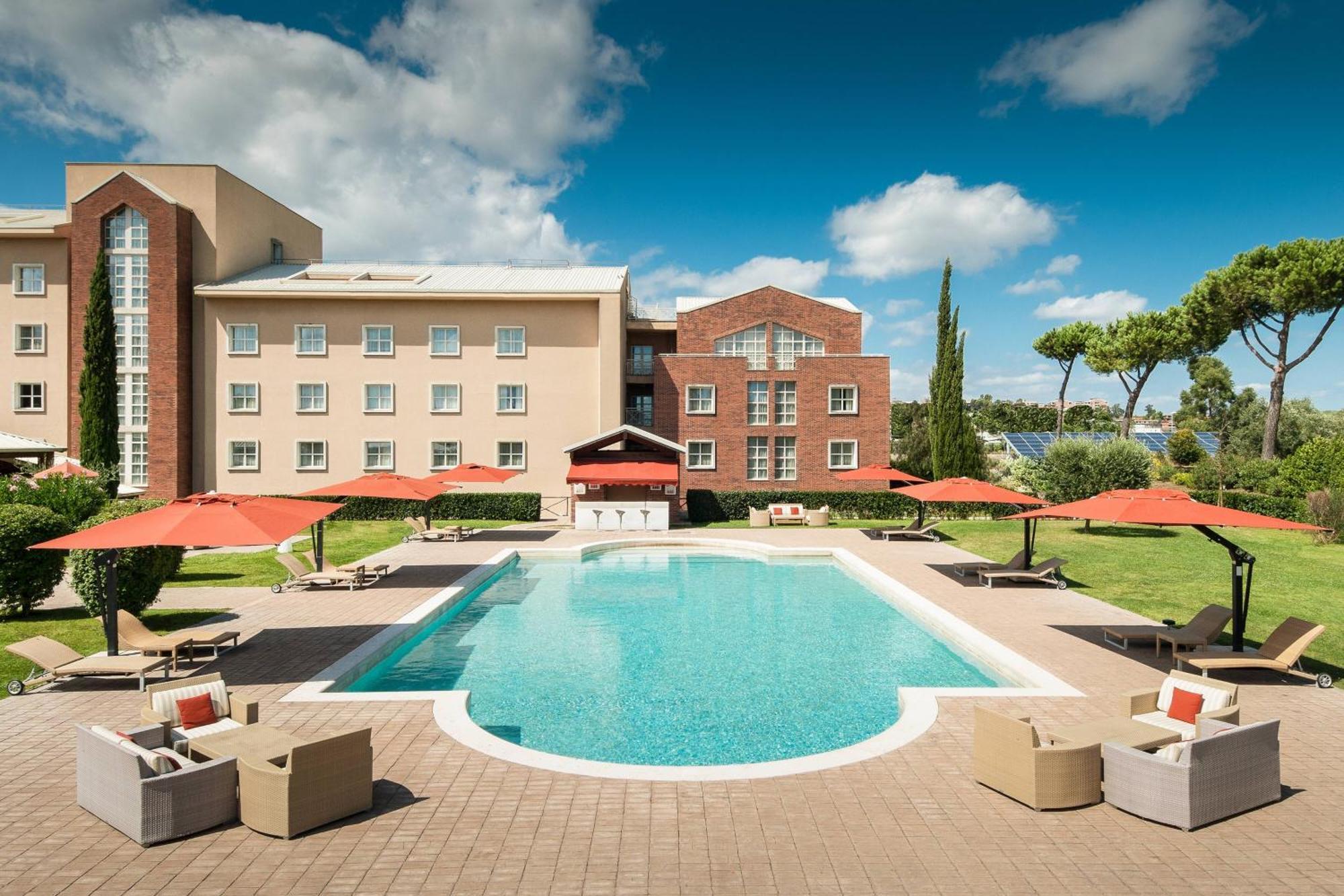 Sheraton Parco De' Medici Hotel 4*