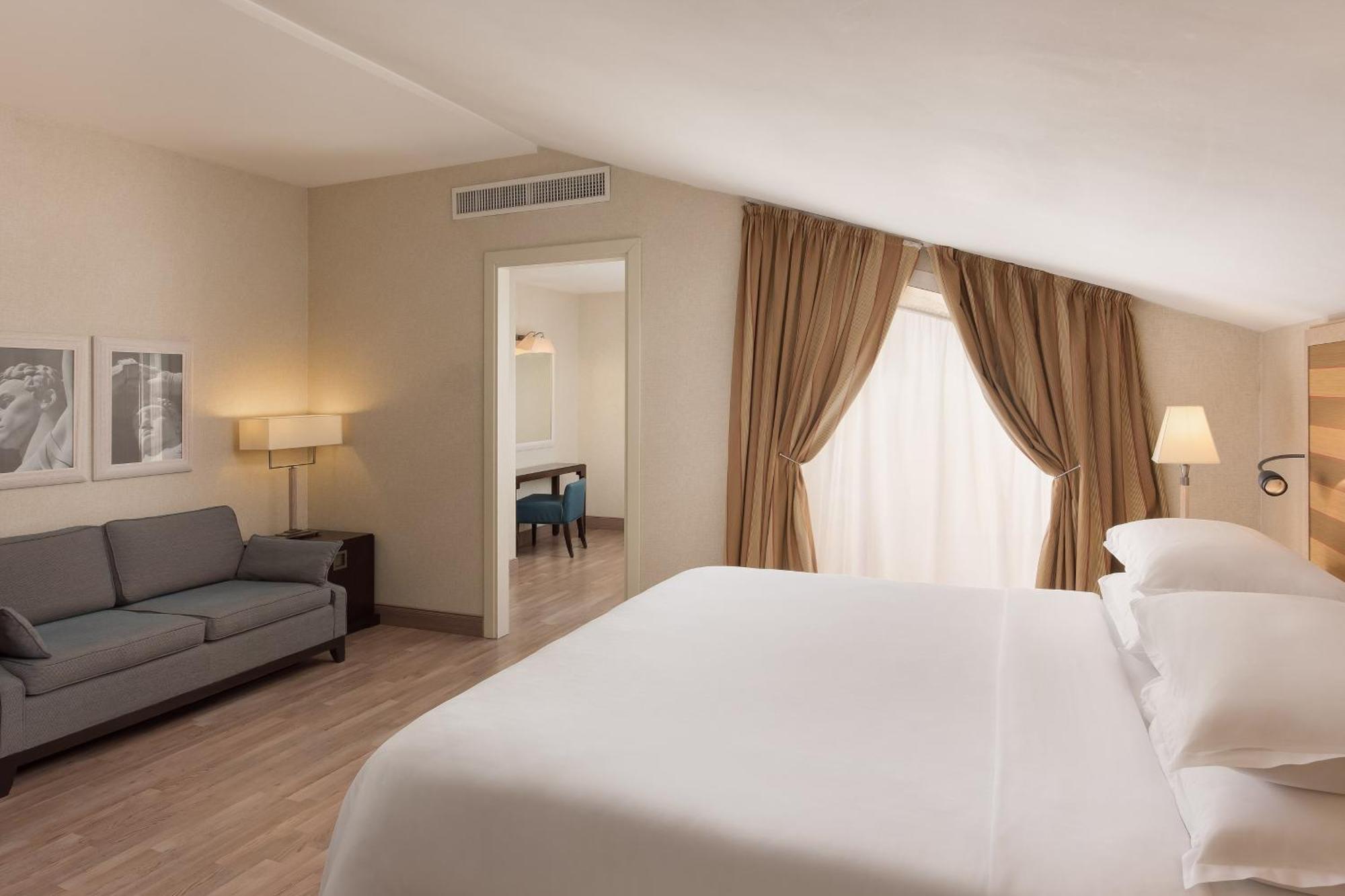 Sheraton Parco De' Medici Hotel