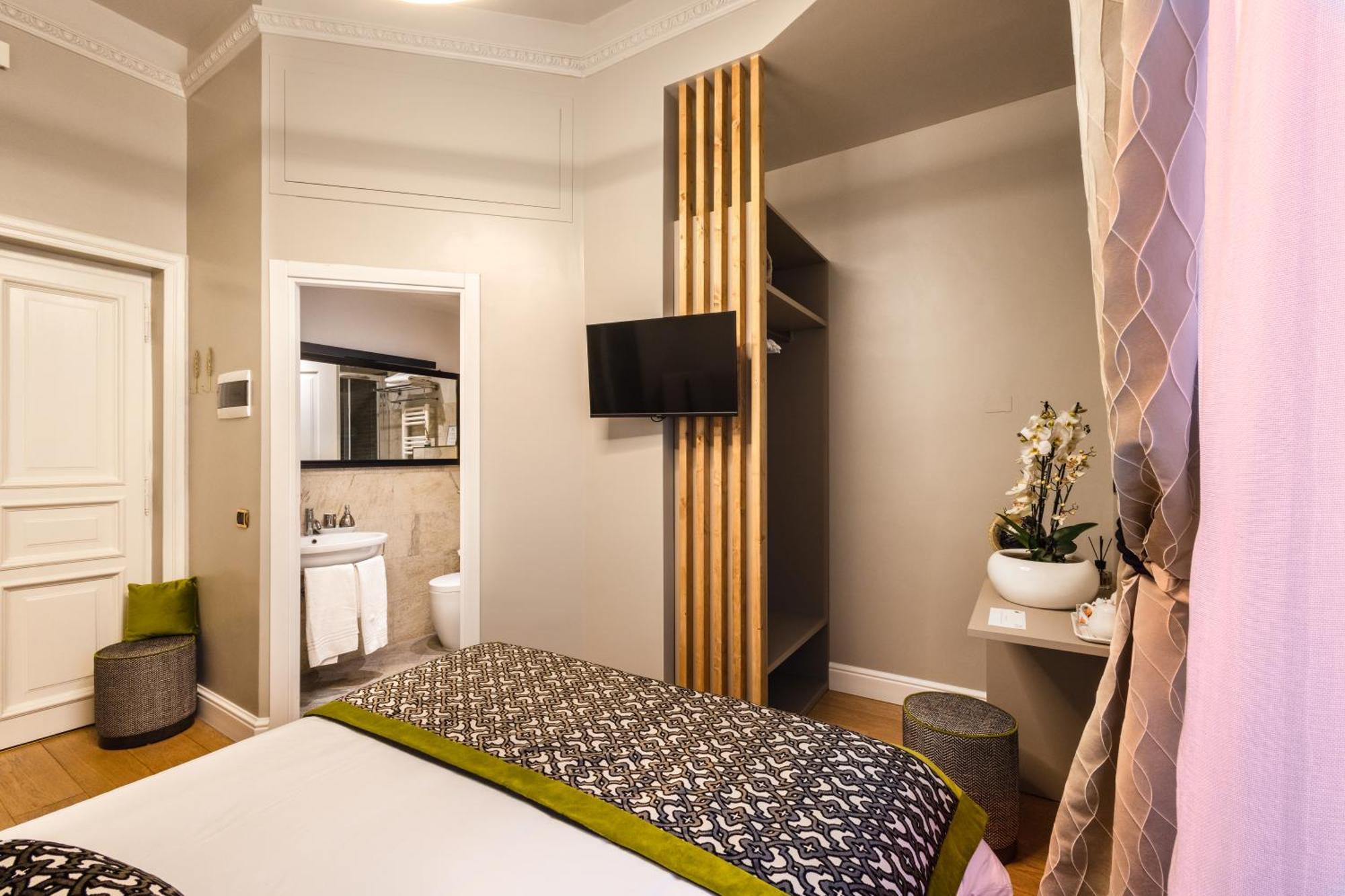 Mybedcavour Affittacamere 2*