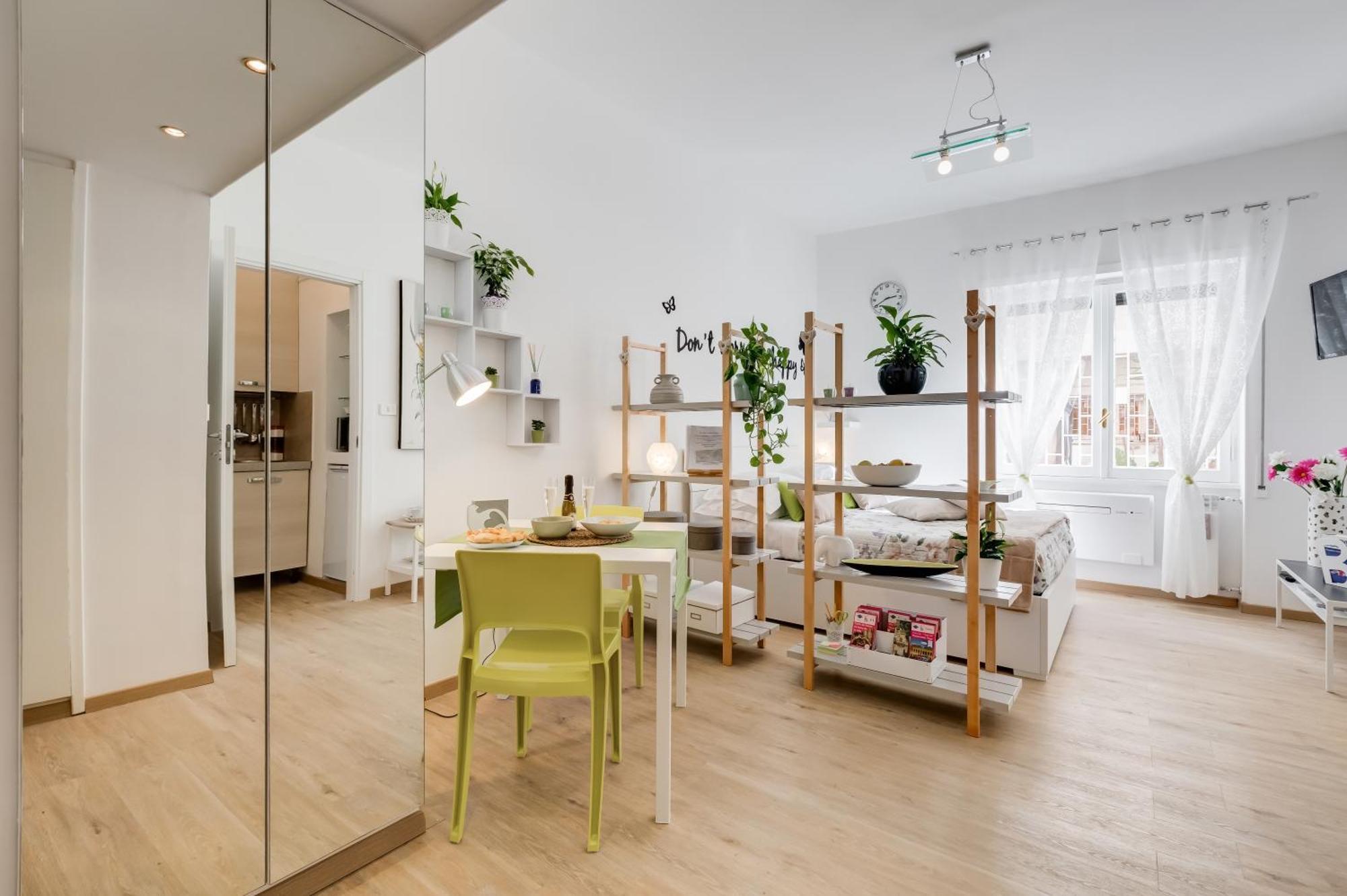 96 Degli Ubaldi Apartamento *