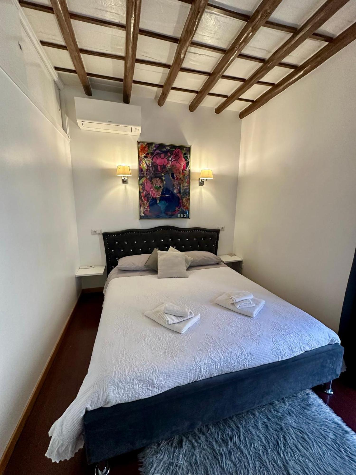 Babuino Imperial House Roma