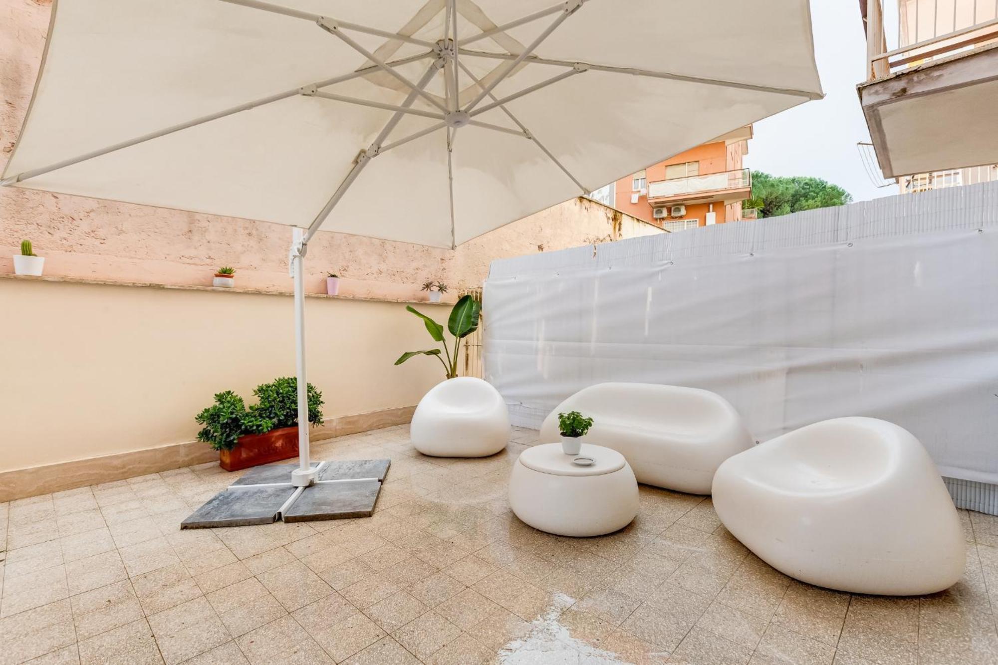 96 Degli Ubaldi Charming Apartment *