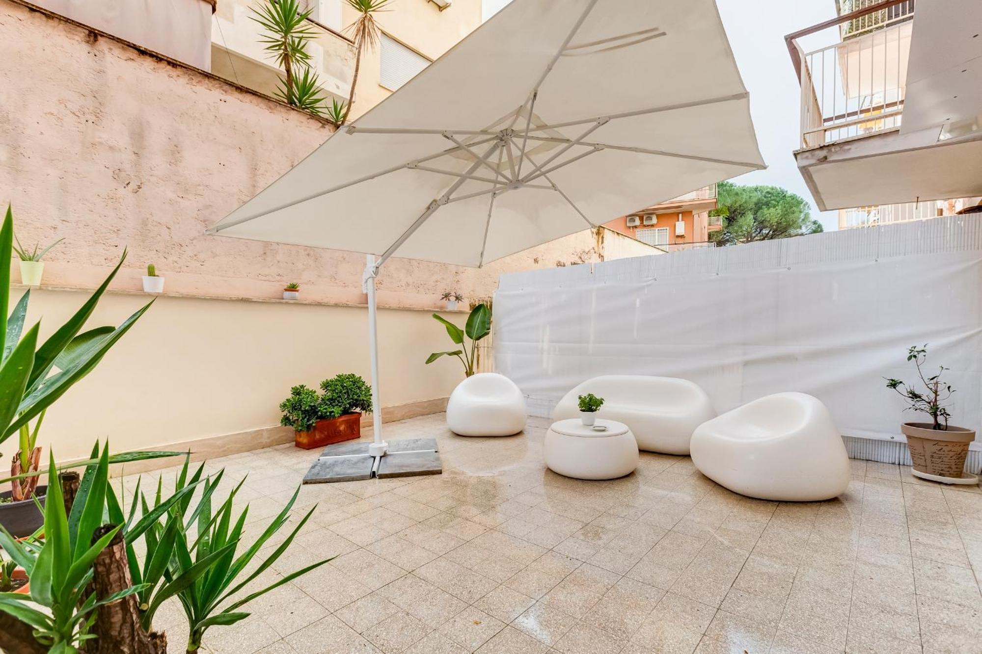96 Degli Ubaldi Charming Apartment Rom