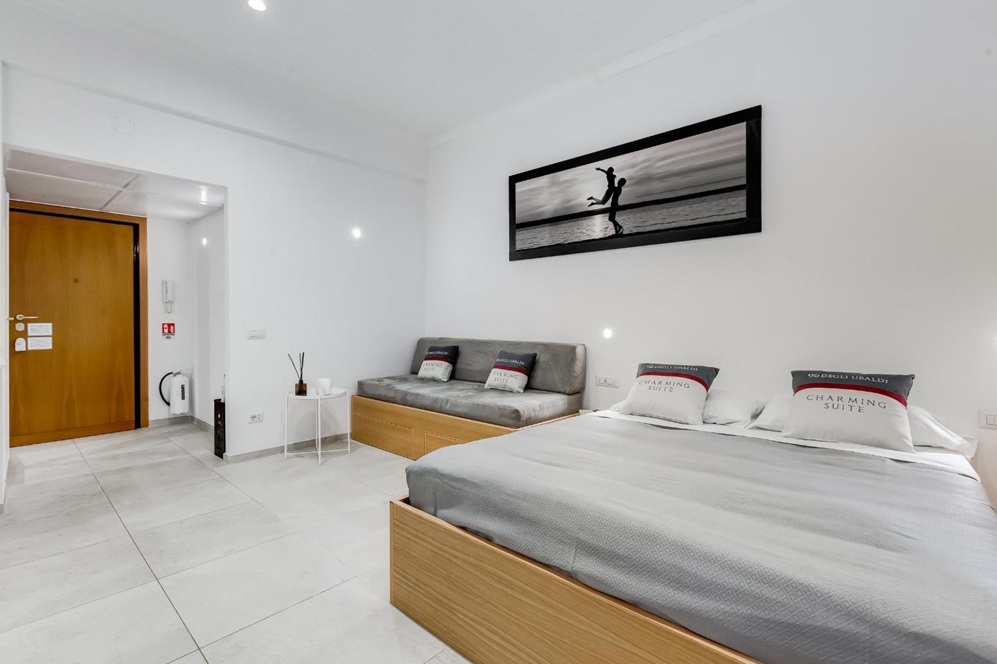 96 Degli Ubaldi Charming Apartment