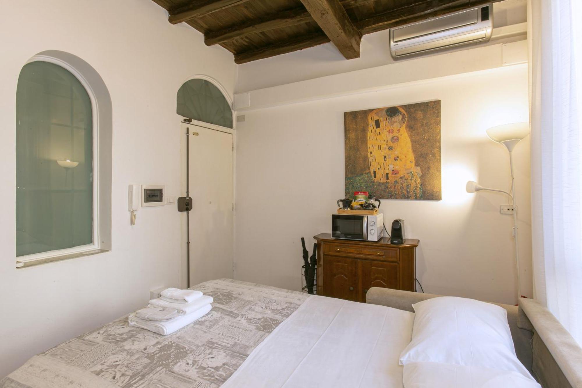 Trevi Little Palace #3 * Roma