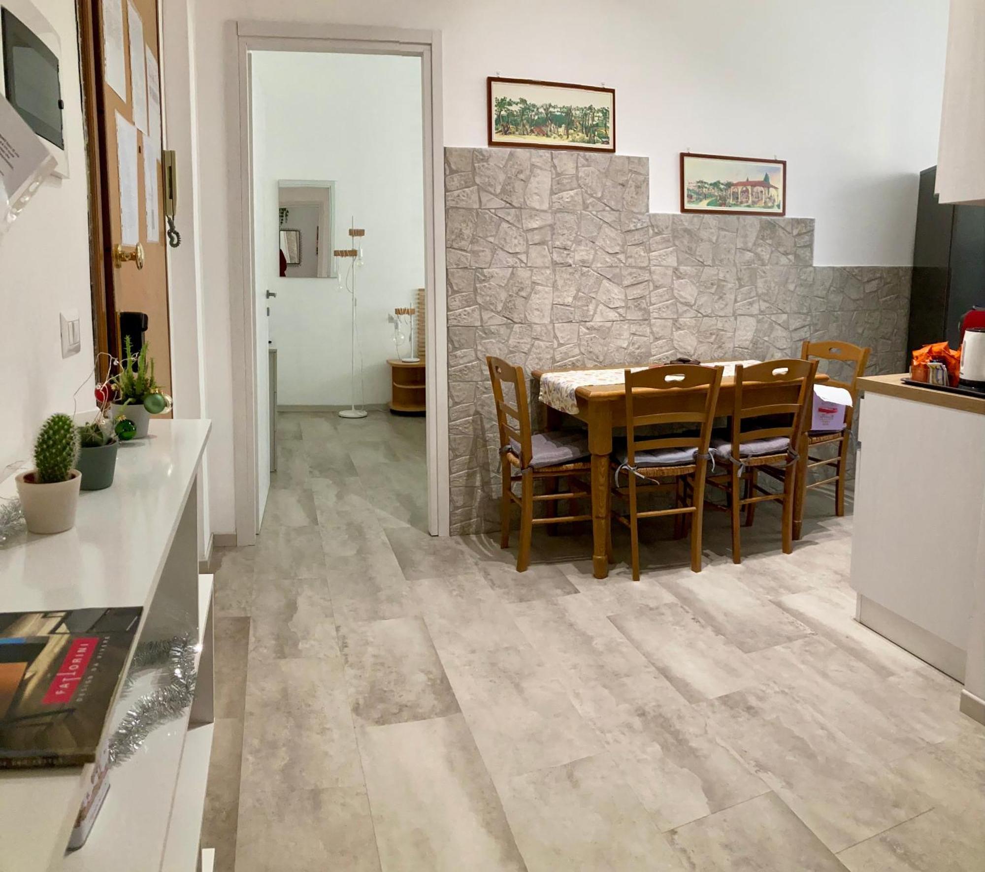 Apartment Brandnew Luxury House Near Metro Station