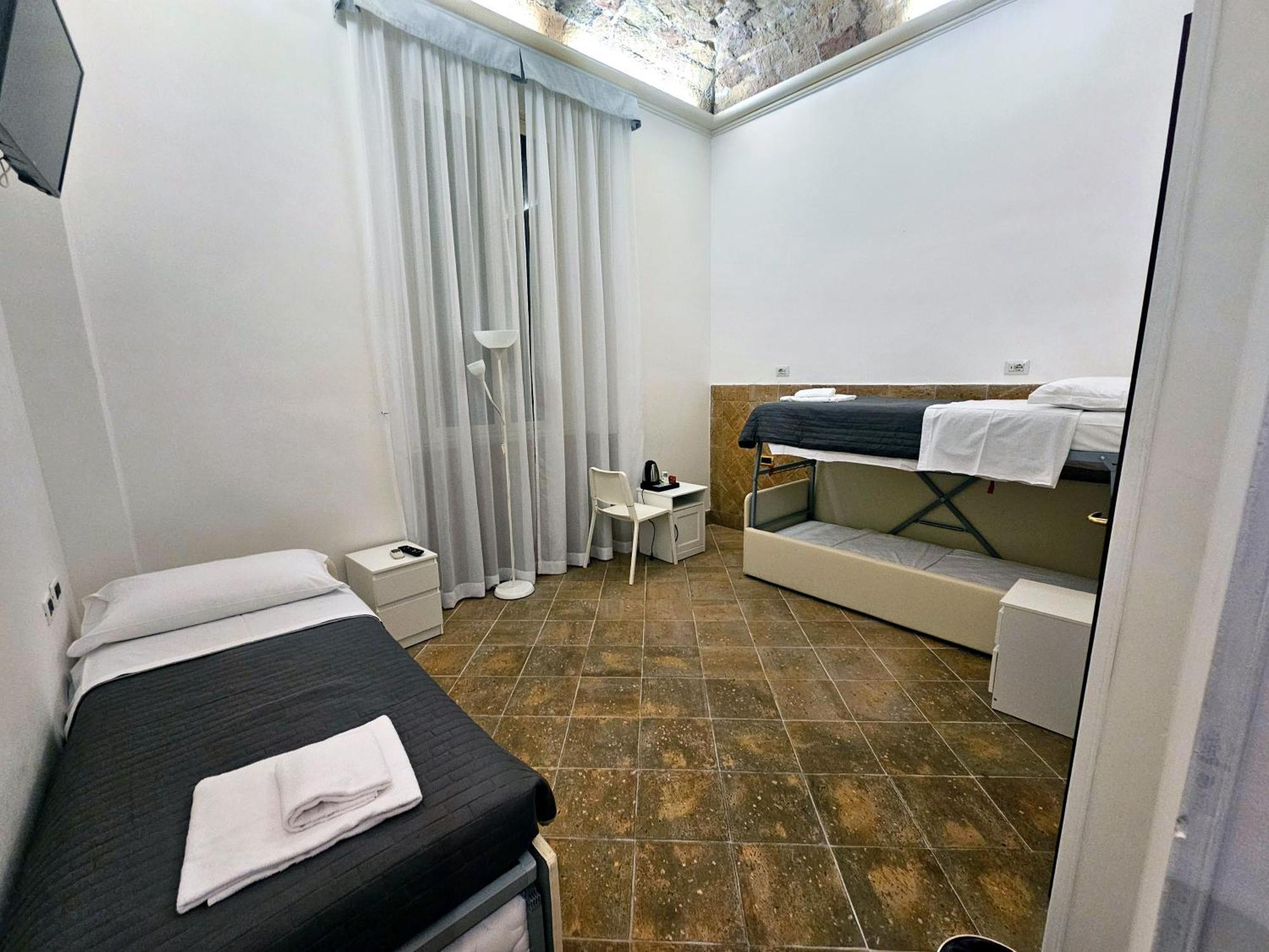 Check In * Roma