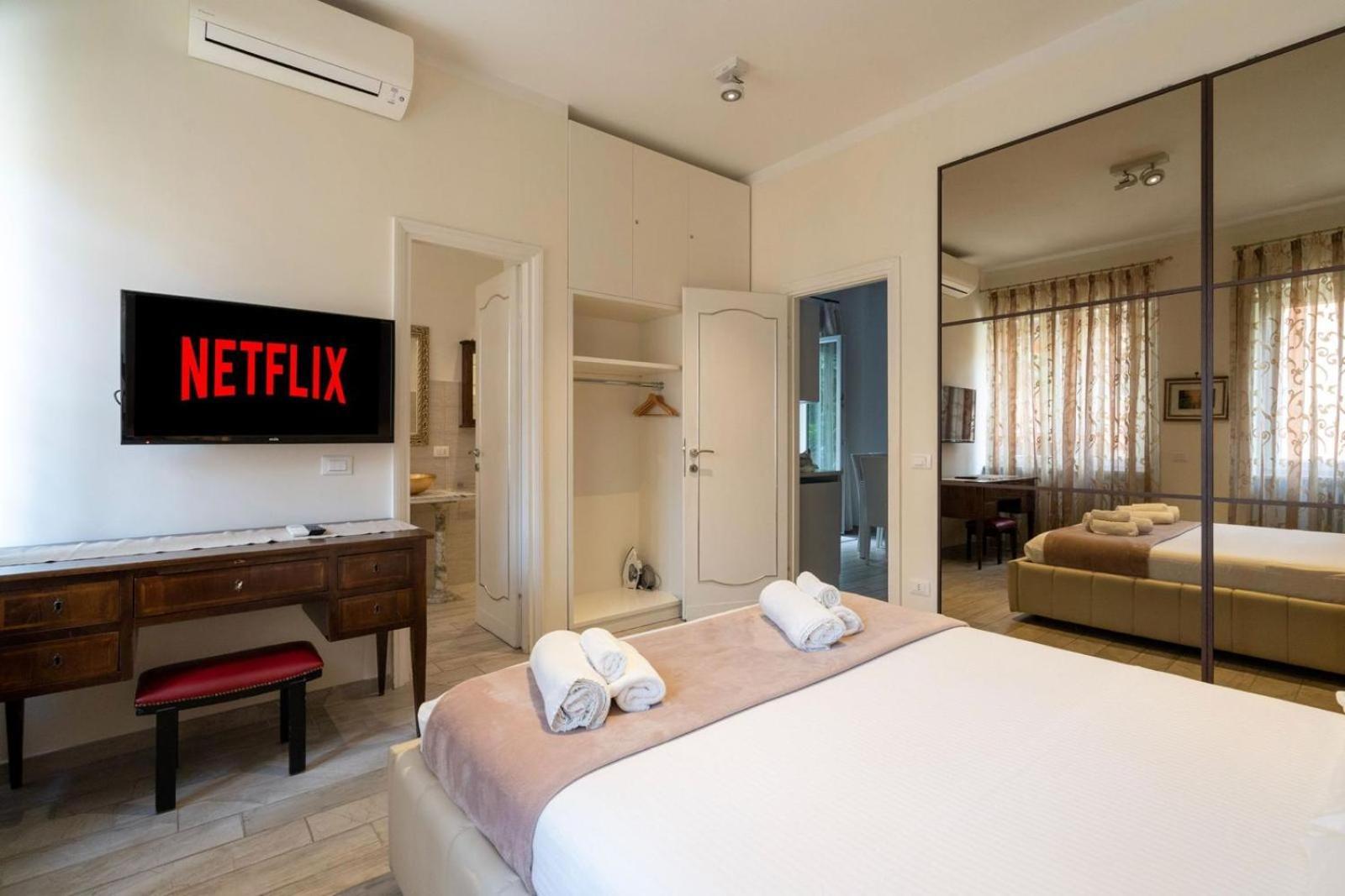 Vatican Historic Center -luxury Flat With Garden And Private Parking Roma
