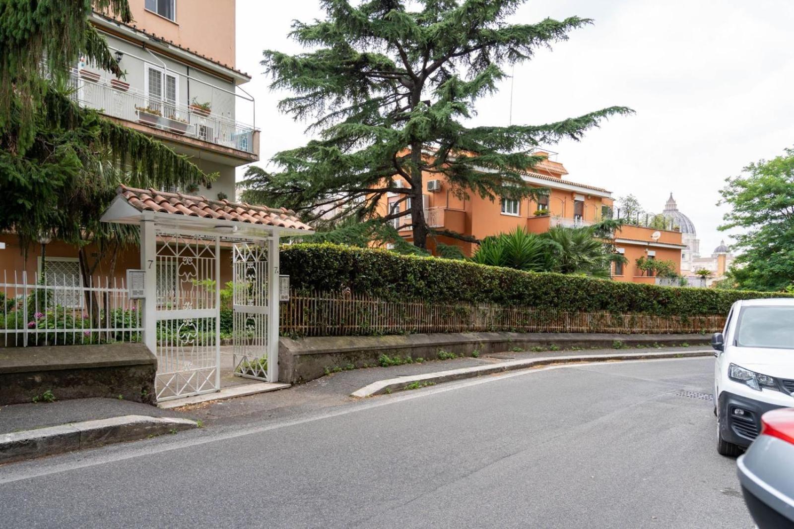 Appartamento Vatican Historic Center -luxury Flat With Garden And Private Parking *