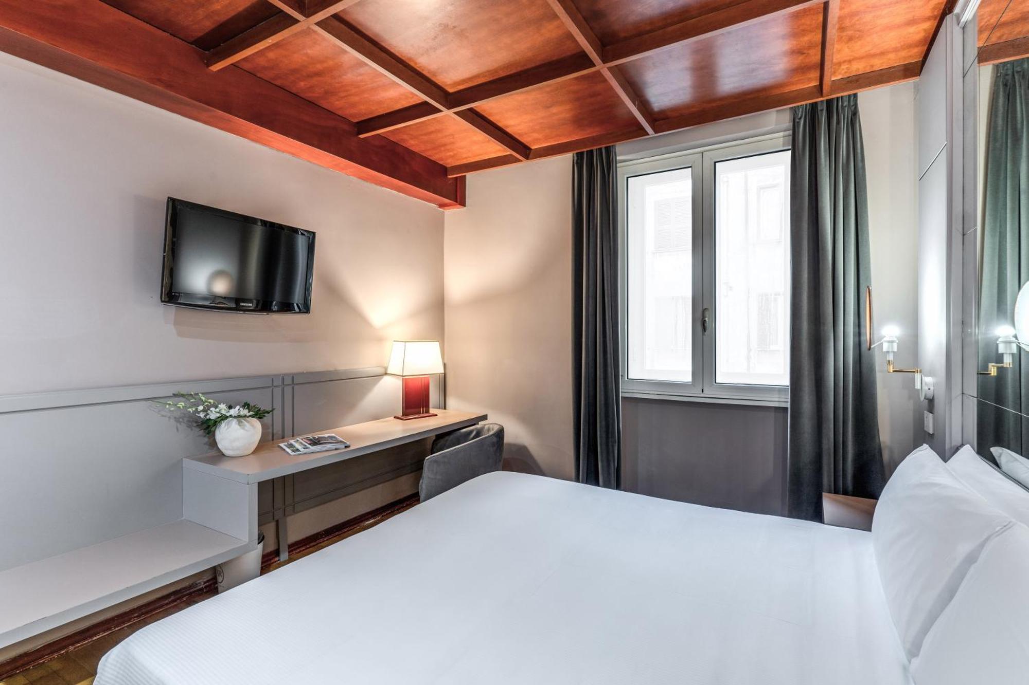 Madison Hotel