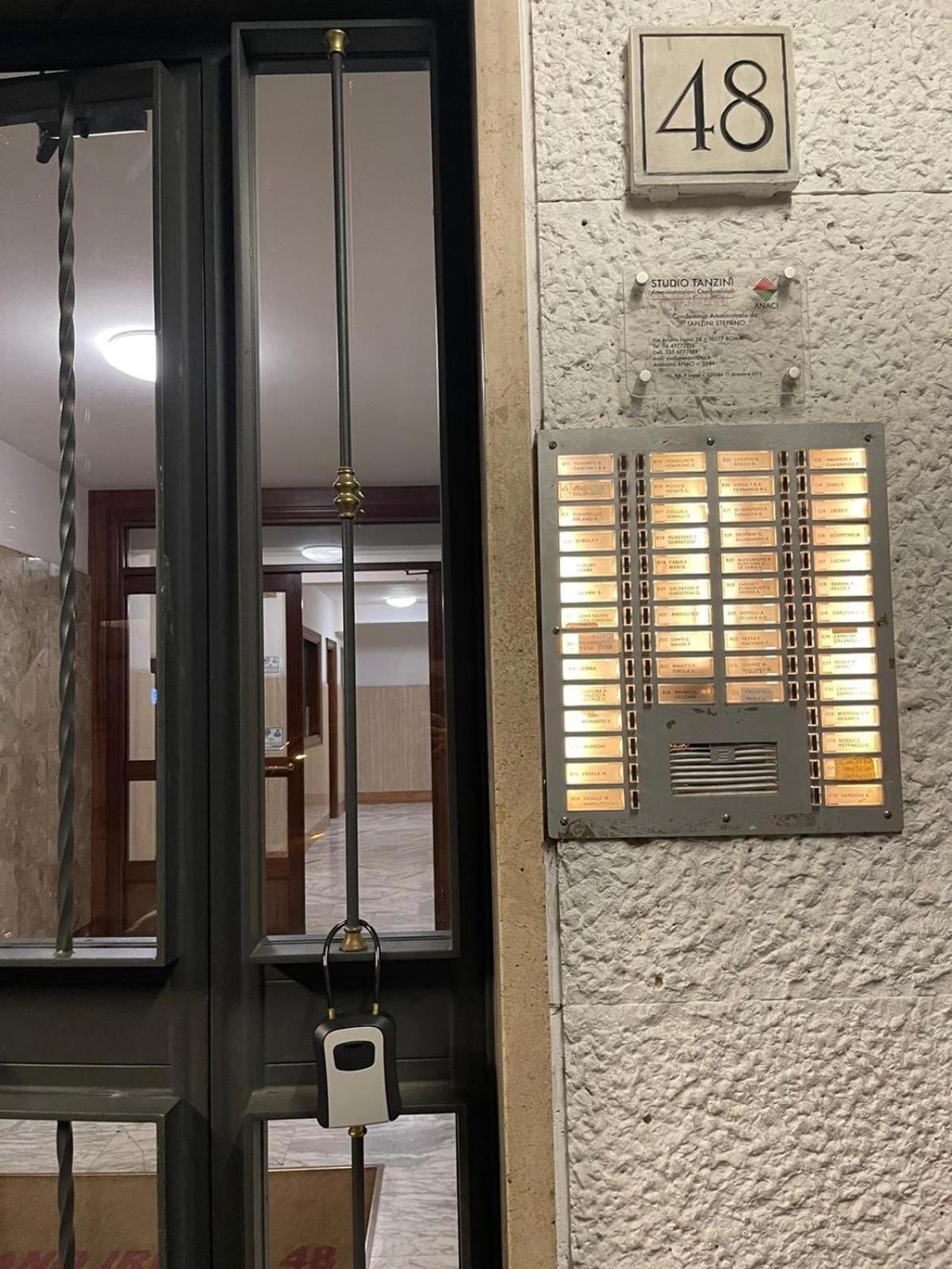 Luxury Emy Apartment Rom