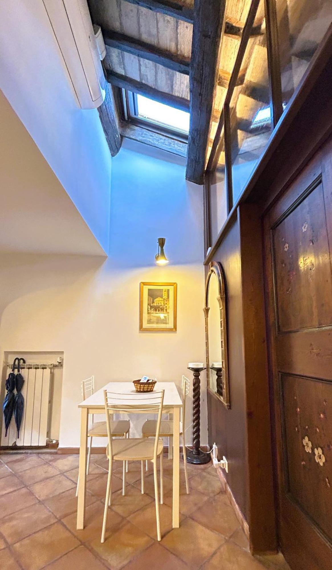 Apartamento The Gem - Trastevere Cozy Retreat With Pool