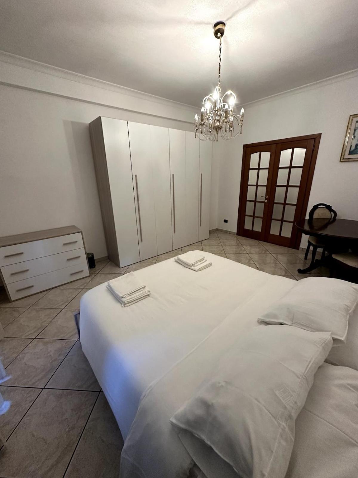 Alloggio in famiglia Tranquillo Stazione Serenissima, 2 Stanze Private E Cucina Condivisa Con L'host Roma