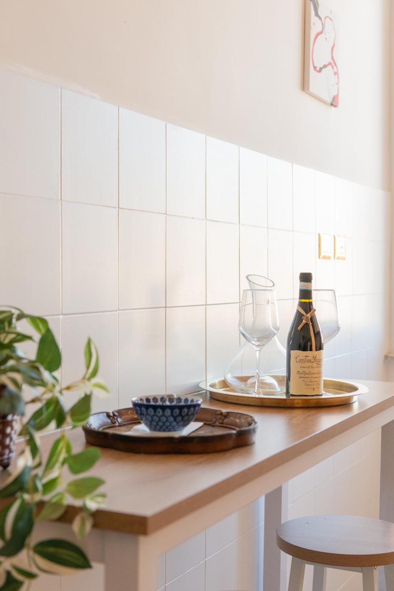 Apartamento In Tuscolana Train Station & Metro A