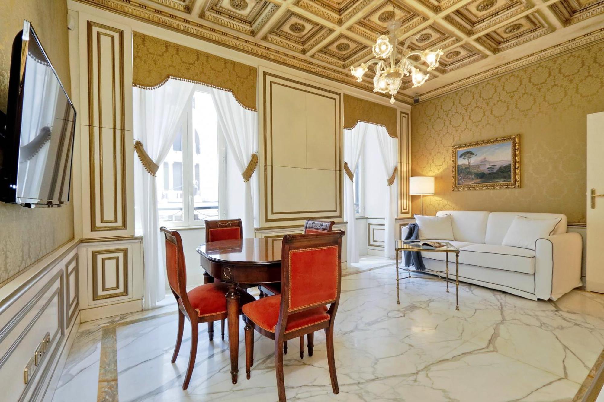 Tritone Luxury House Leilighet