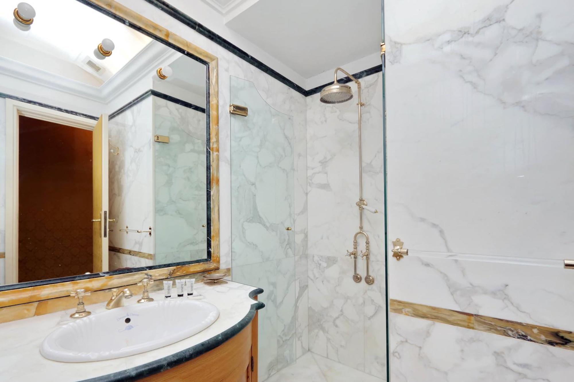 Tritone Luxury House Leilighet Roma