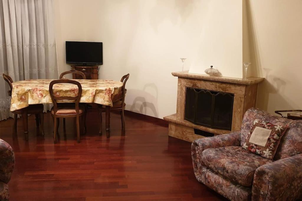 Gualandi 25 Appartamento *