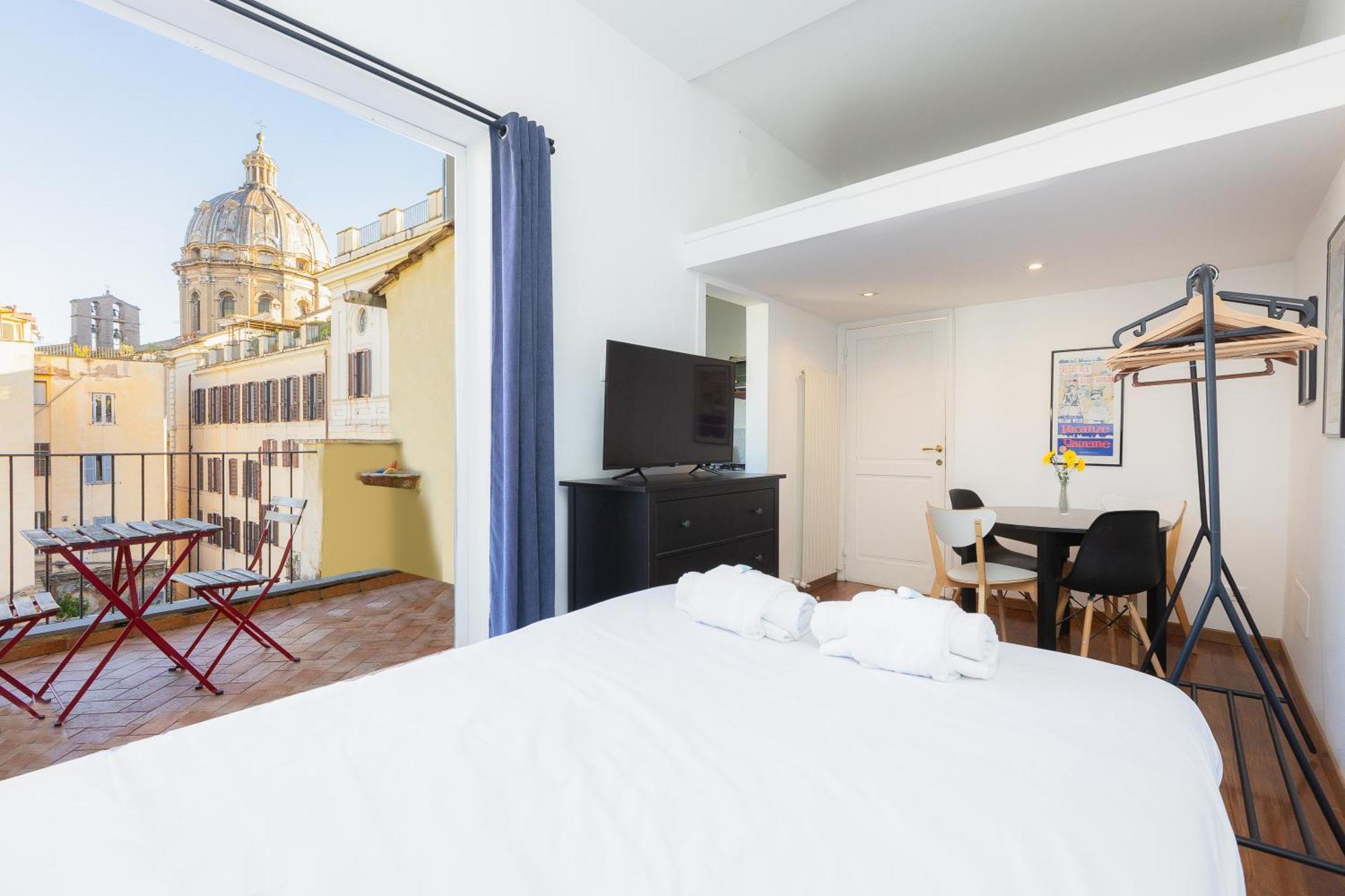 Campo De' Fiori Penthouse-rental In *