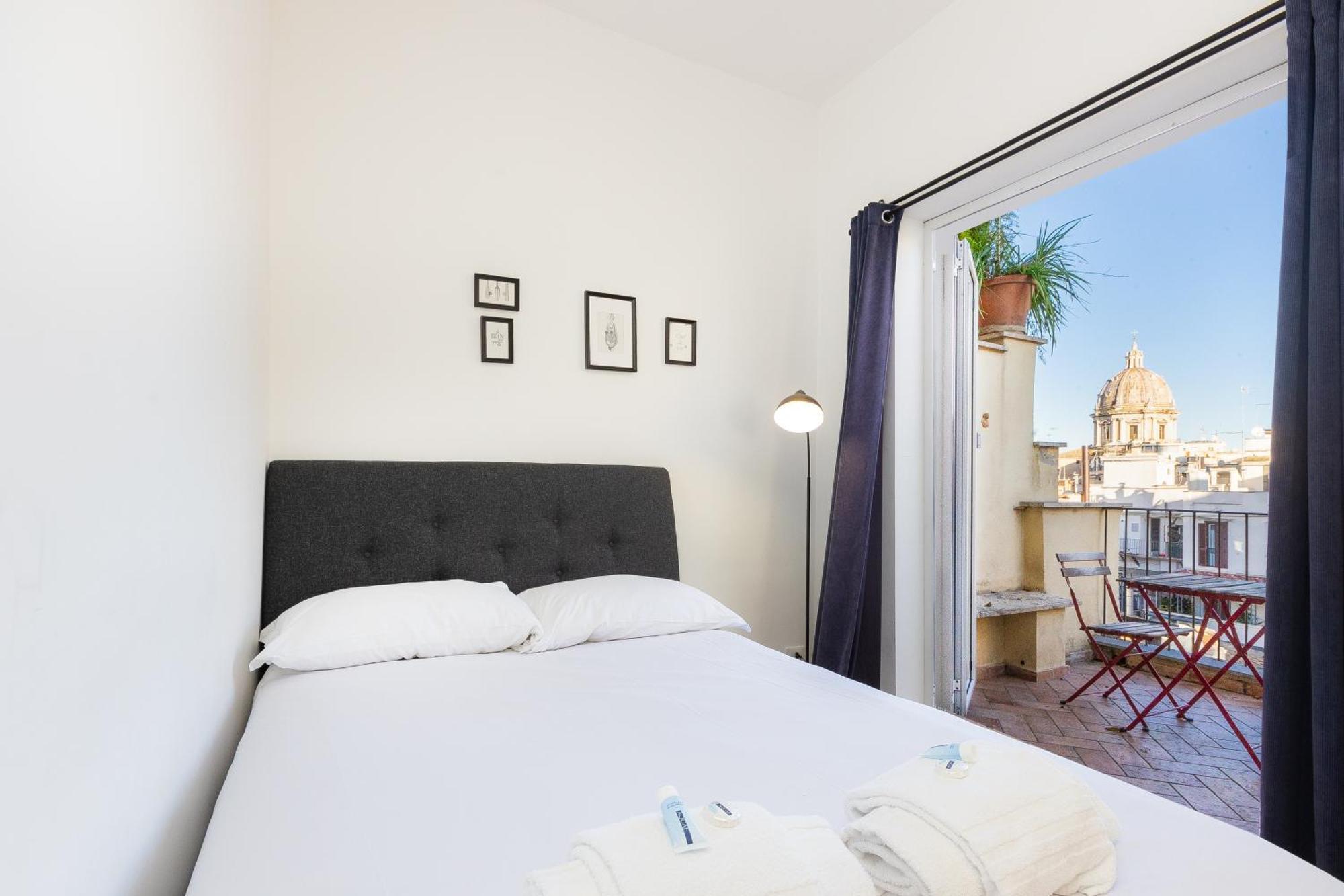 Campo De' Fiori Penthouse-rental In * Roma
