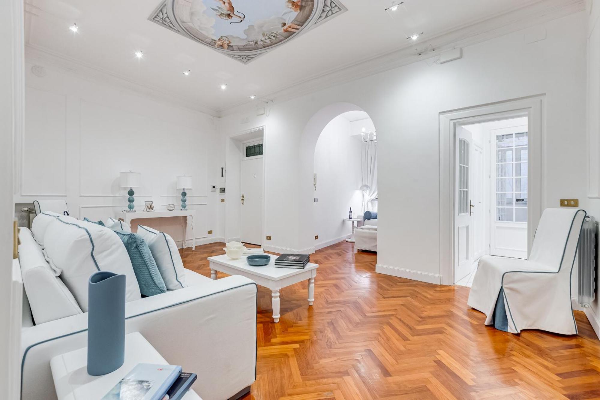 New Opening Spagna Roma