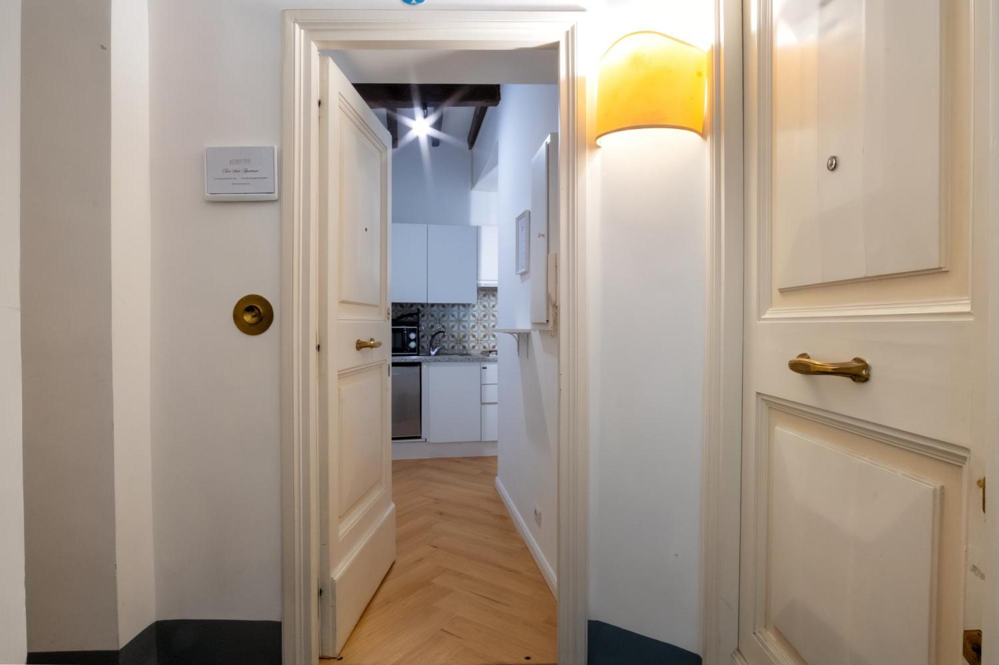 Appartamento Elegantis Trevi - Just 50m From Trevi Fountain