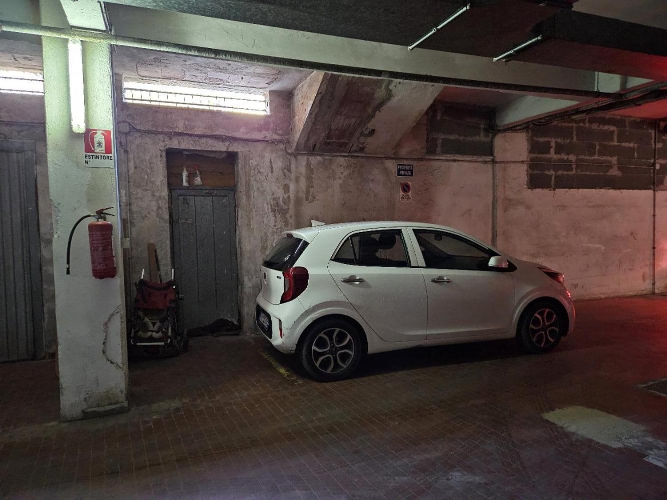 Fermata San Pietro - Con Parcheggio * Roma