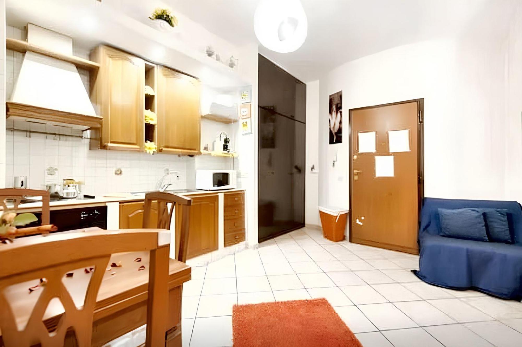 Elegant In Near Historic Centre 402 M² Parking Included Appartamento Roma