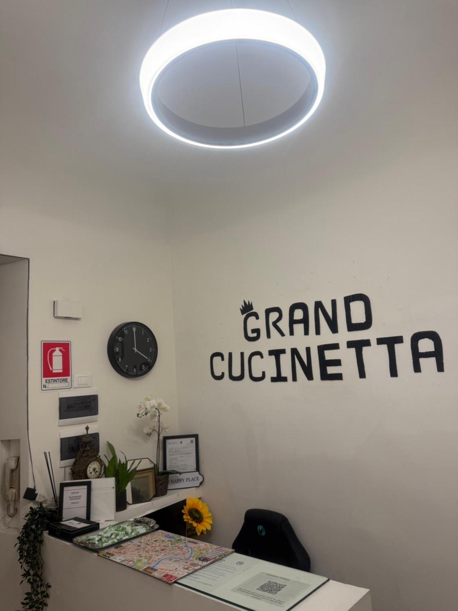 Grand Cucinetta Apartment Rome