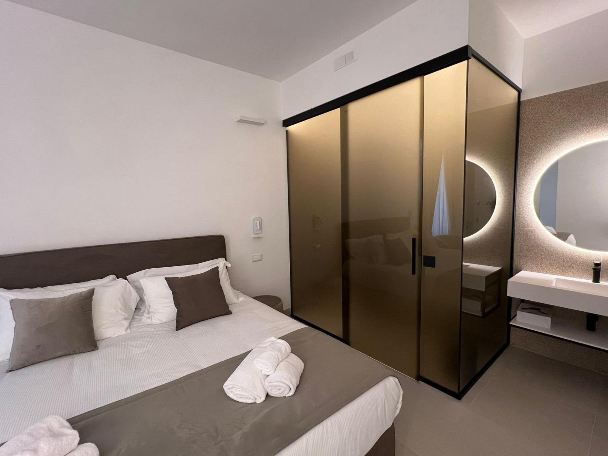 Cicerone's Luxury *