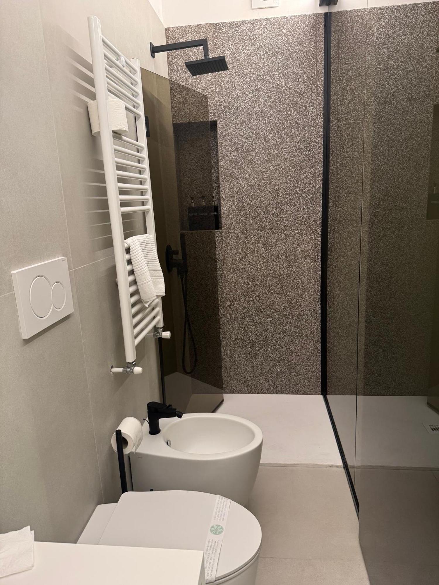 Cicerone's Luxury * Rom