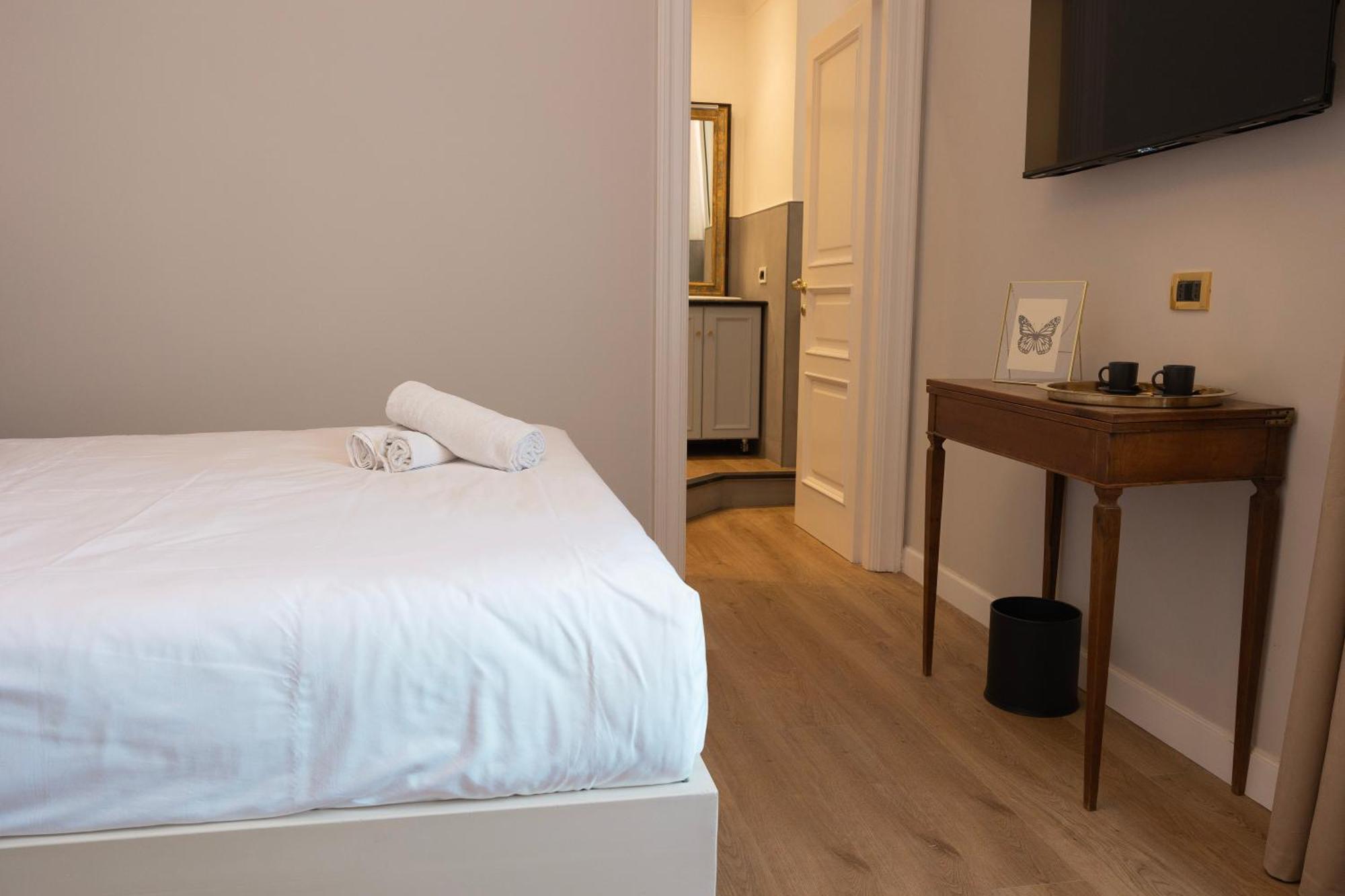 Tiburtina 86 Luxury Gjestgiverier Roma
