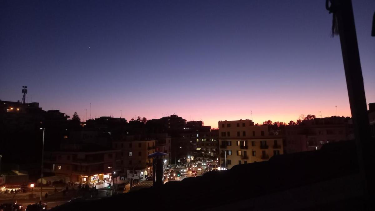 Cozy Mansarda Front Metro Comfort And Beautiful View *