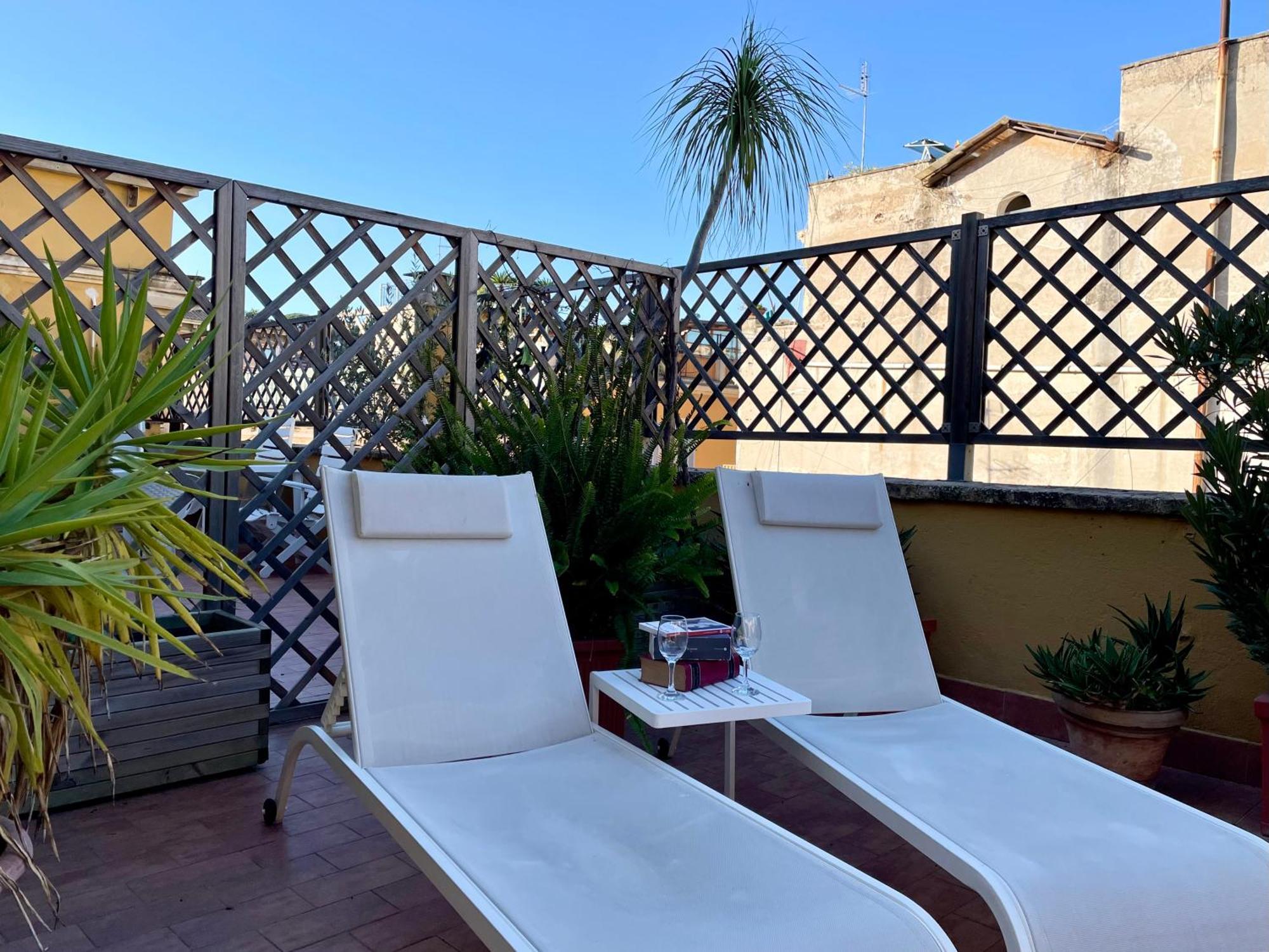 Elegant, With Private Terrace Next To The Vatican Roma