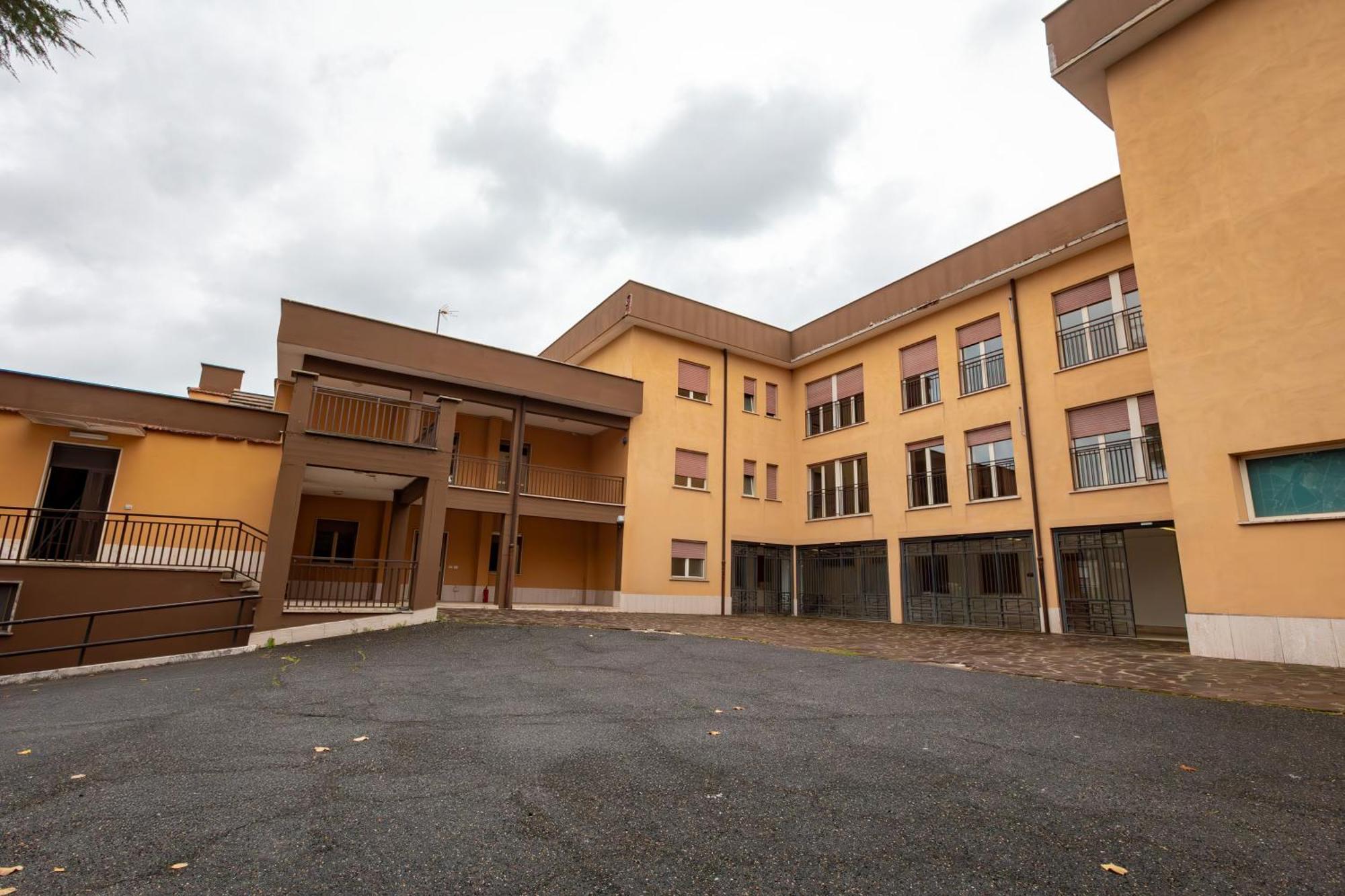 Hostel Ah *