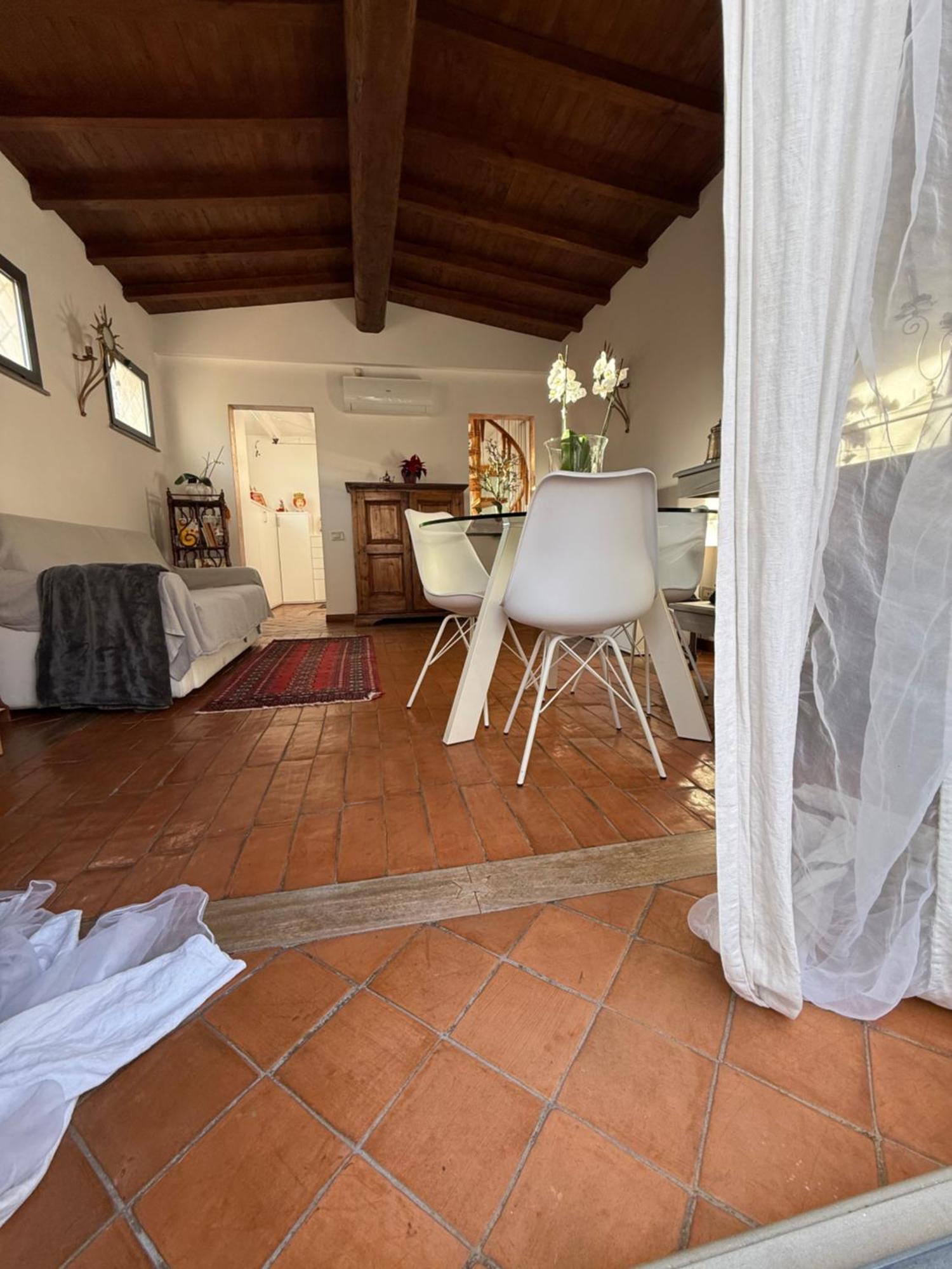 Attico Le Castelline Roma