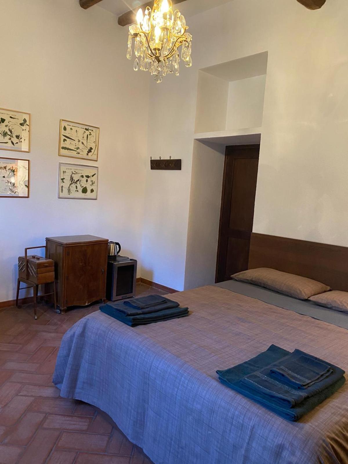 Casale Monte Oliviero Bed & Breakfast