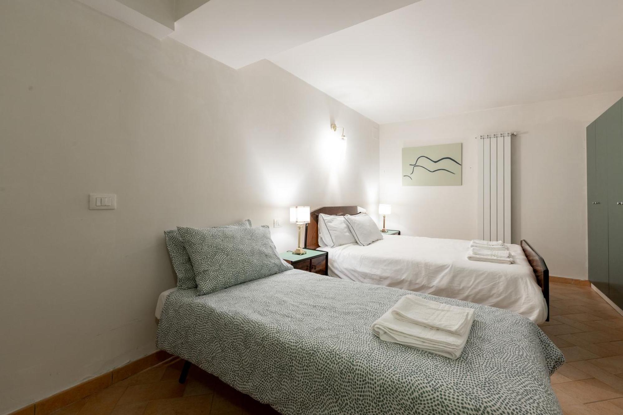 Peaceful Hidden Gem Near Metro A And Colosseum Apartment Rome