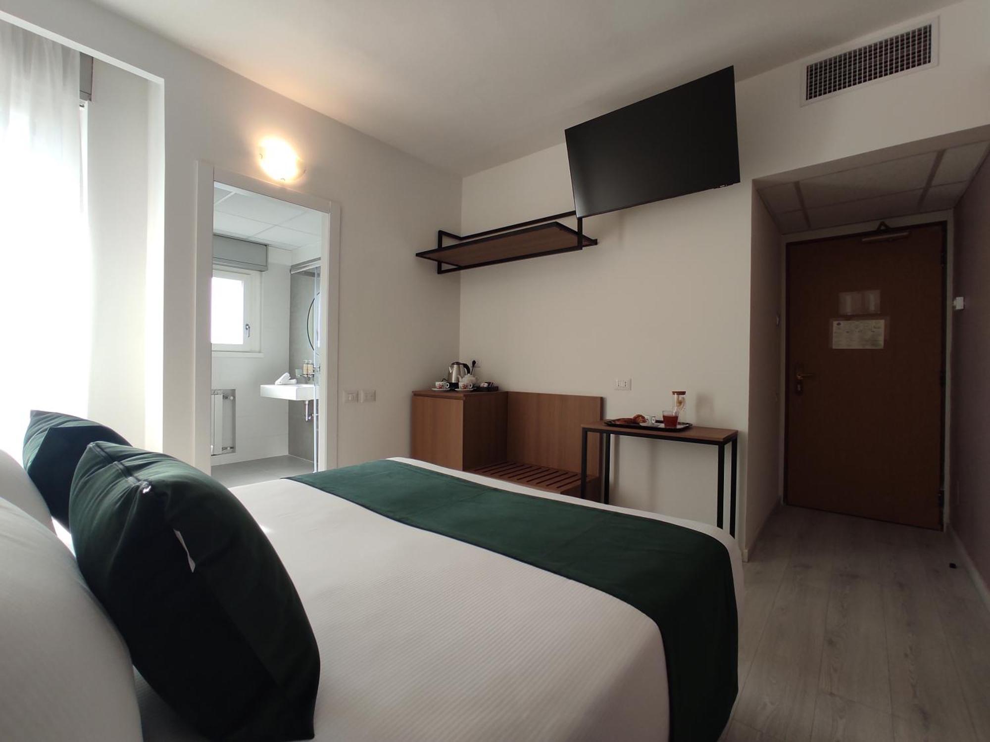 Hotel Massimi Garden 4*