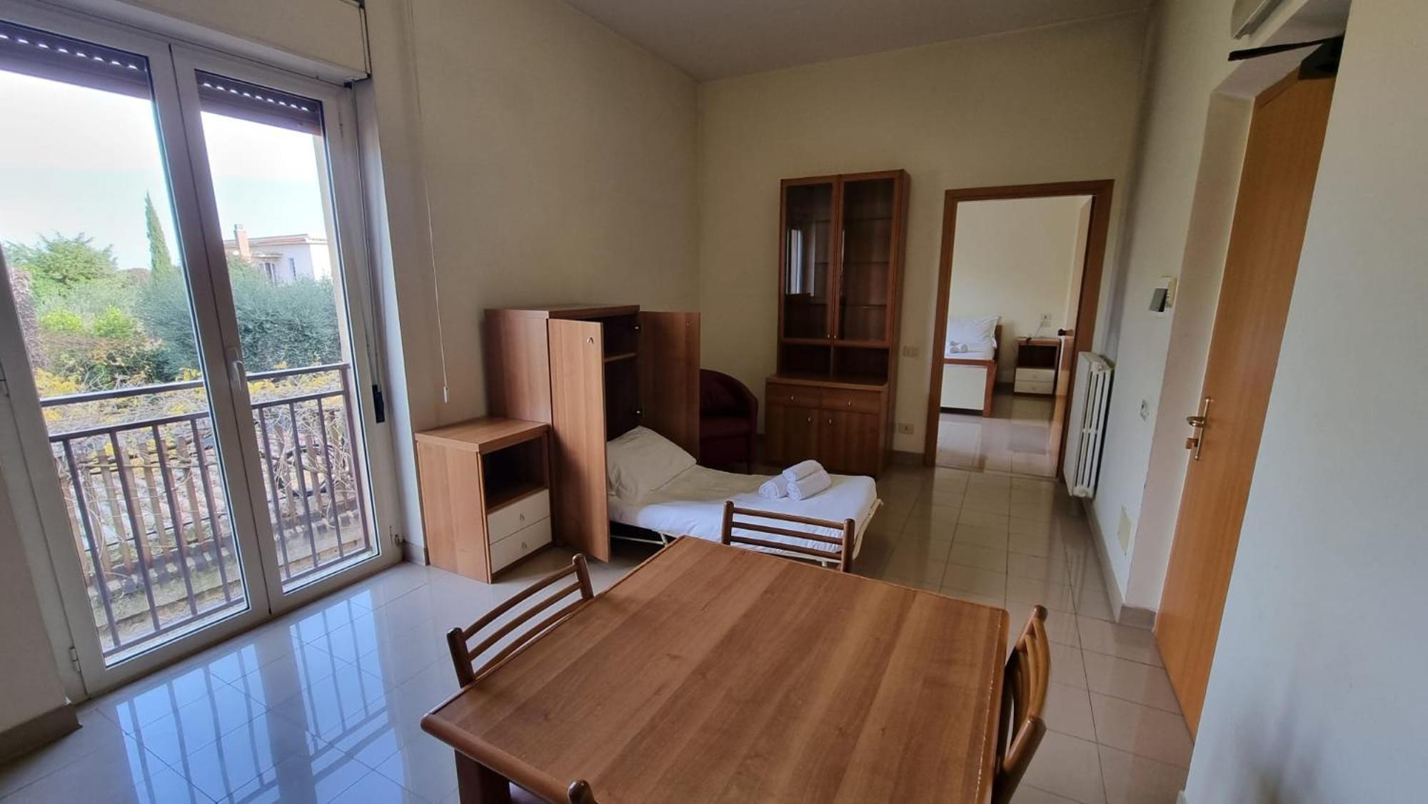 Hostel Ah Rom