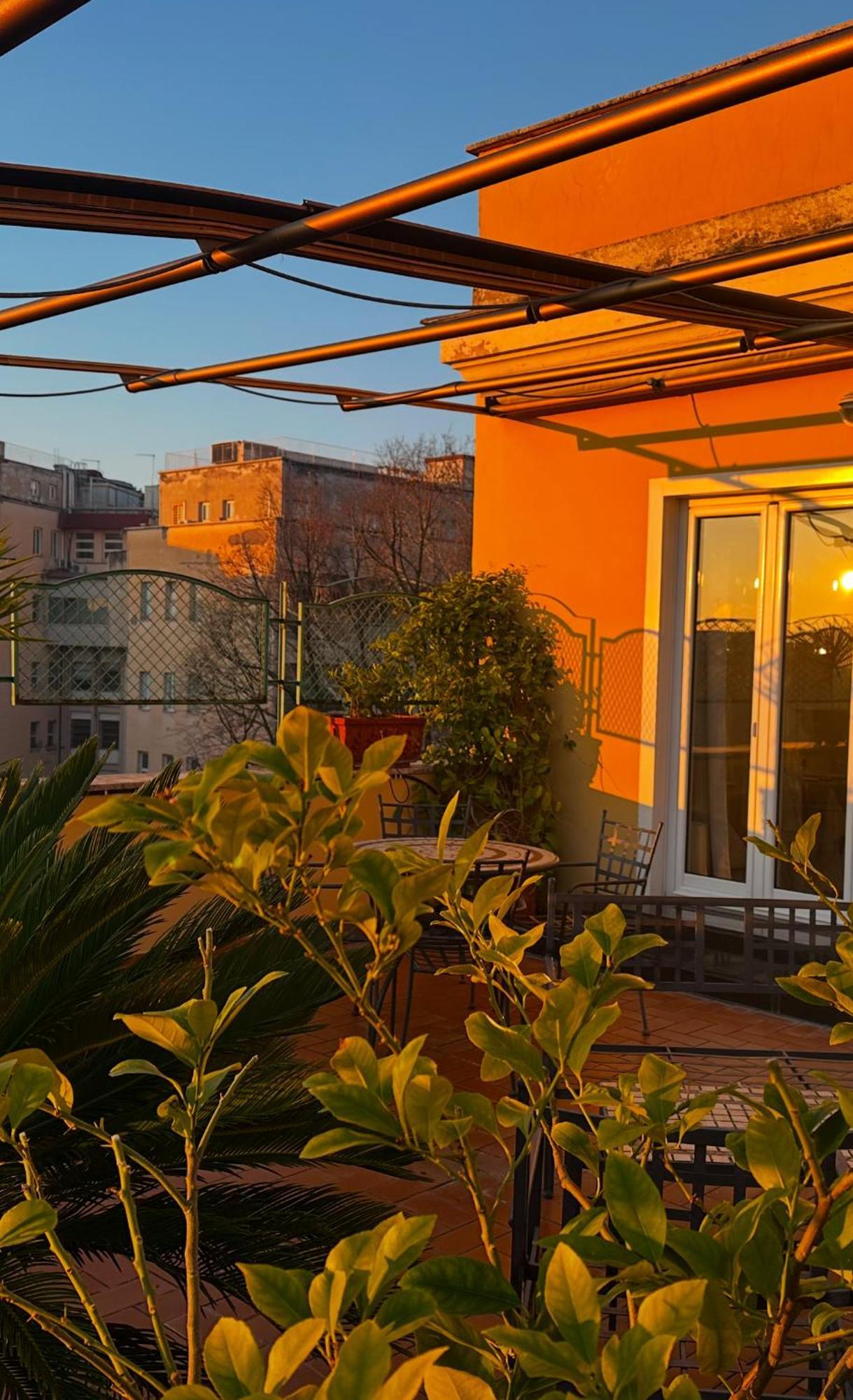 Comfort Astoria Palace Bed and breakfast 3*
