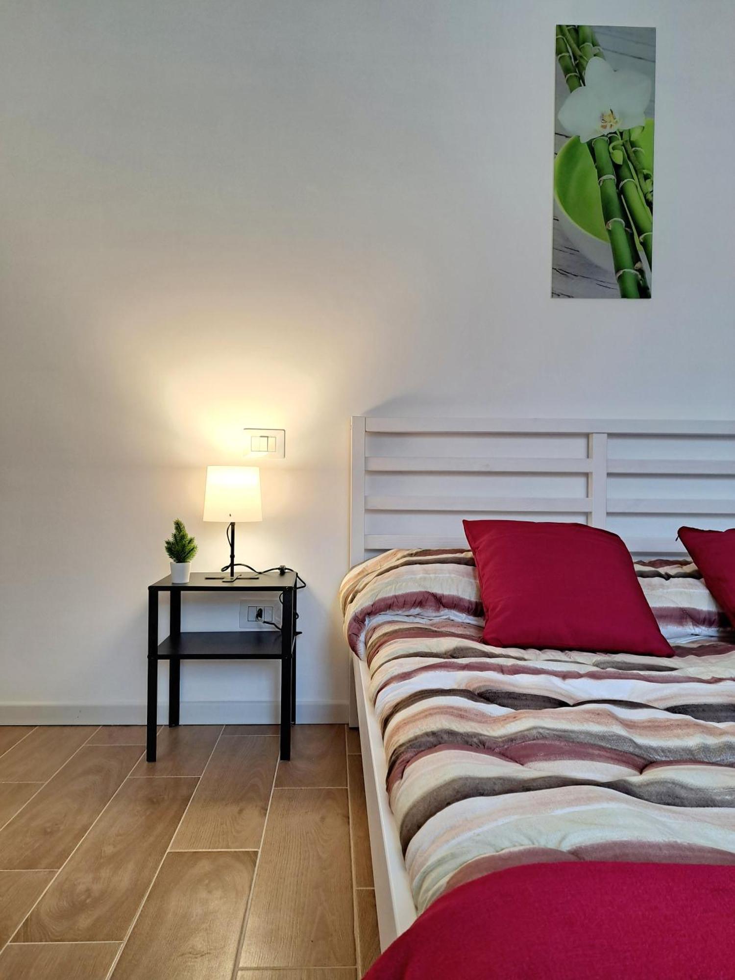 Casa Fiamma - Metro A Tuscolana Apartment Rom