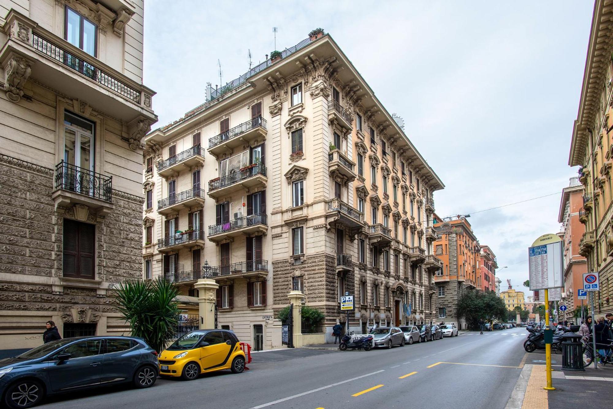 Comfortable Pied-a-terre In The Center Of Leilighet *