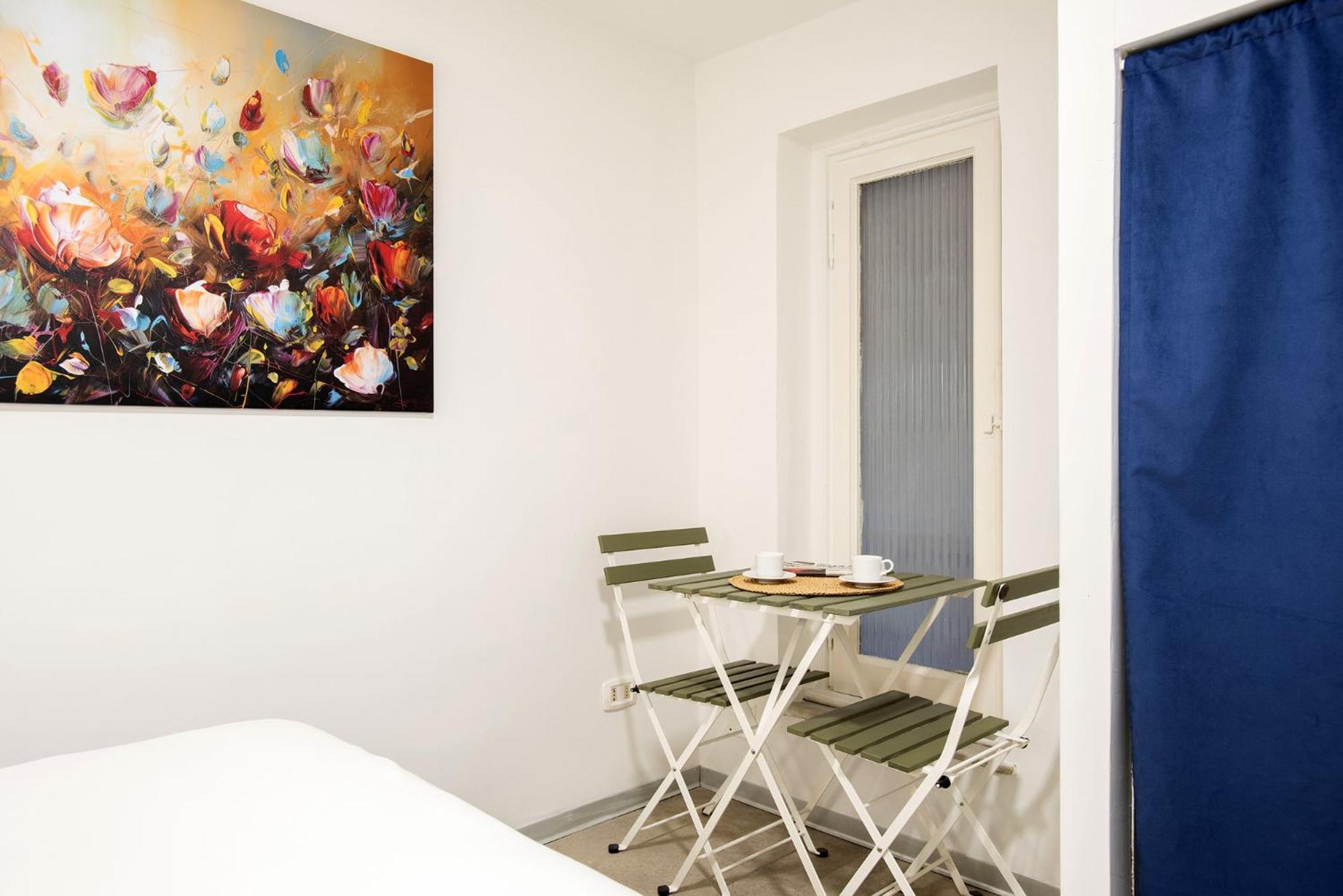 Leilighet Comfortable Pied-a-terre In The Center Of